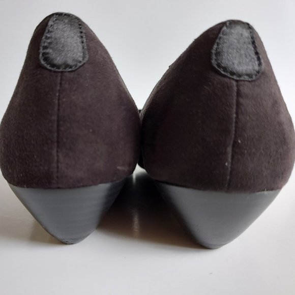 Peep Toe Black Wedge One Inch Sandals With Bow - Picture 11 of 13